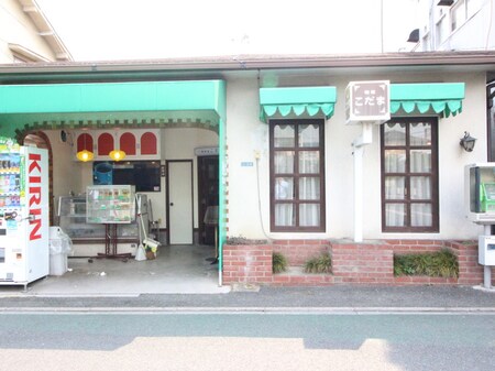 河内磐船駅前店舗外観写真