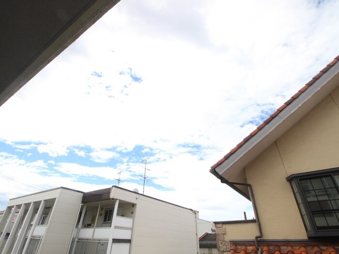 物件内観写真21　(室内からの展望)