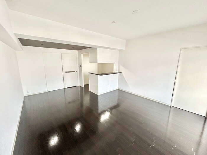 物件内観写真9　(居室)