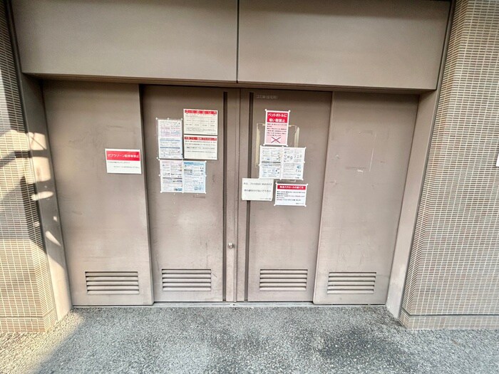 物件外観写真4　(建物設備)