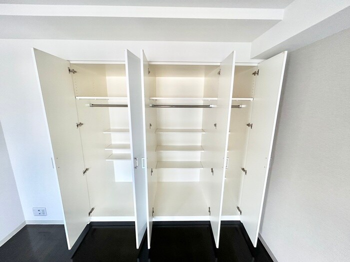 物件内観写真16　(収納)