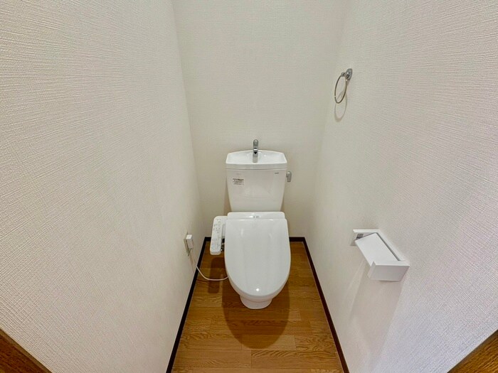 物件内観写真9　(トイレ)