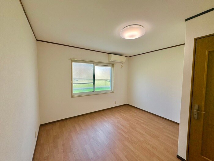 物件内観写真14　(居室)