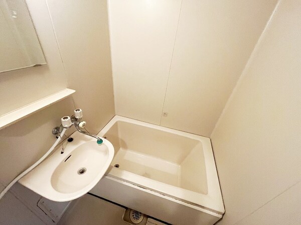 バス／シャワールーム等