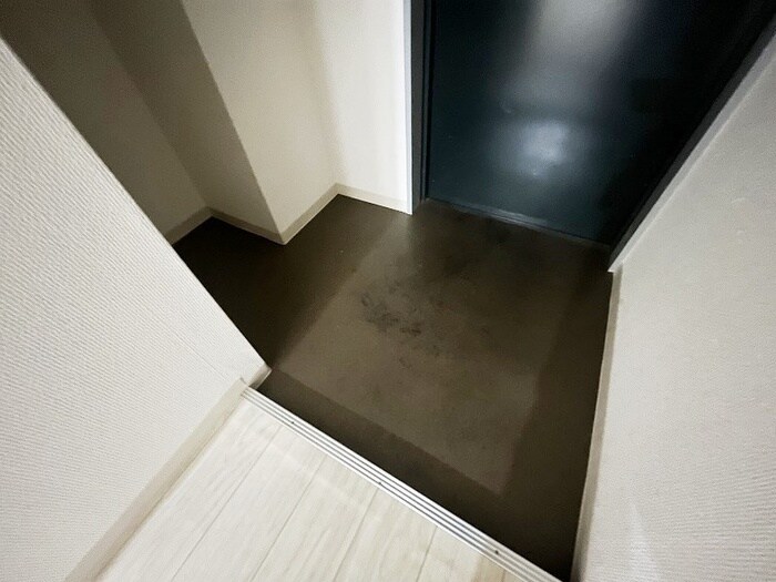 物件内観写真17　(玄関)