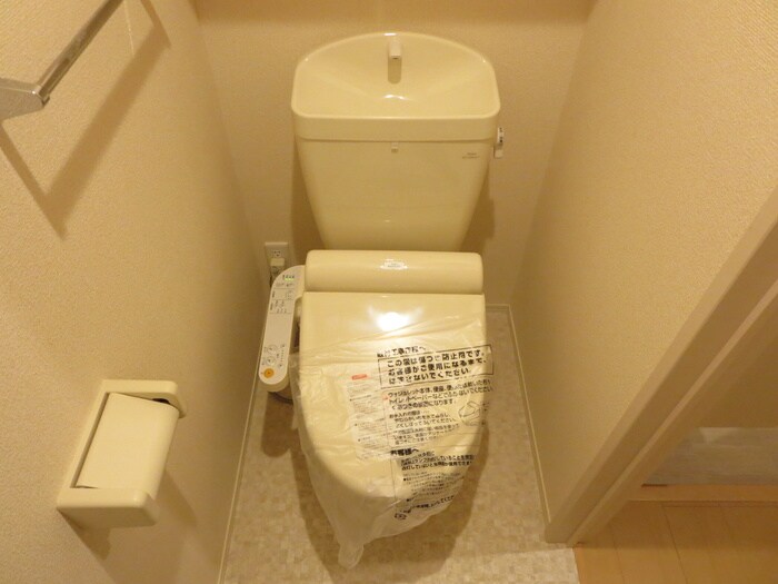 物件内観写真10　(トイレ)