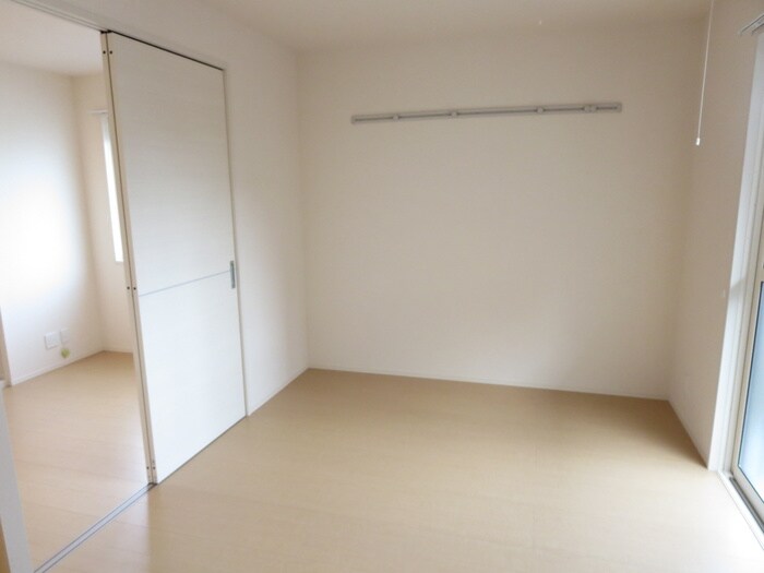 物件内観写真13　(居室)