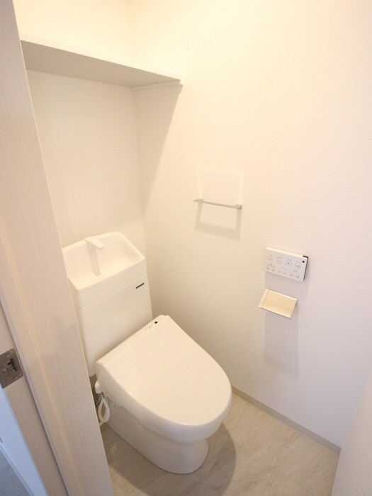 物件内観写真11　(トイレ)