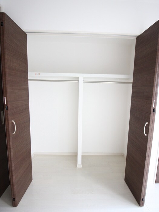 物件内観写真16　(収納)