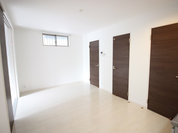 物件内観写真18　(居室)