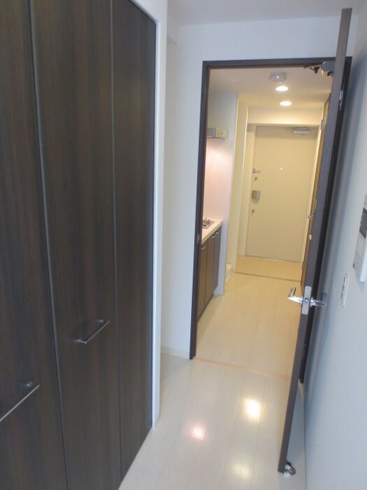 物件内観写真17　(廊下)