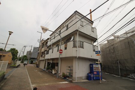 ロイヤルコートⅡ外観写真