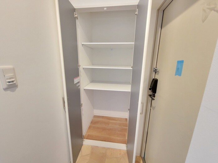 物件内観写真17　(靴箱)