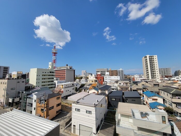 物件内観写真22　(室内からの展望)