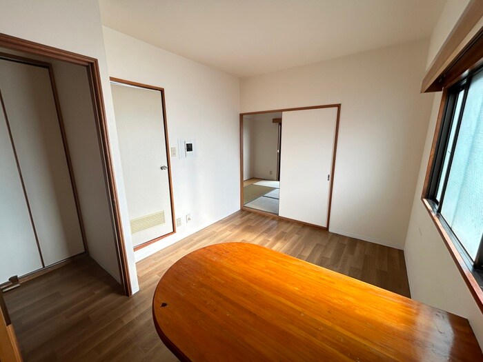 物件内観写真7　(居室)