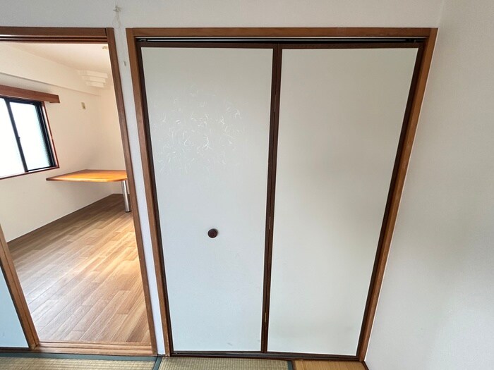 物件内観写真14　(収納)