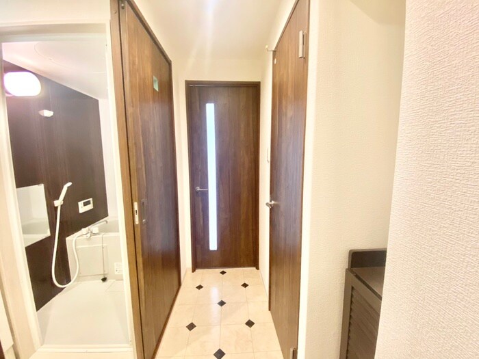 物件内観写真18　(廊下)