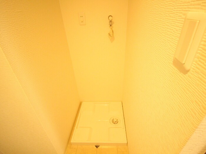 物件内観写真19　(洗濯機置場)