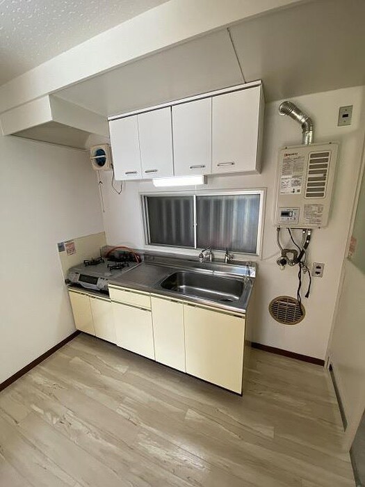 物件内観写真8　(キッチン)