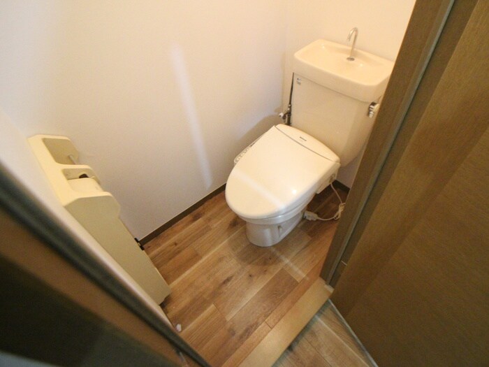 物件内観写真19　(トイレ)