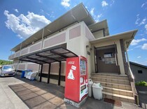 深草　３２４の外観写真