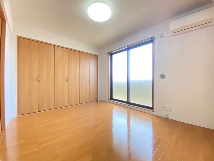 物件内観写真7　(居室)