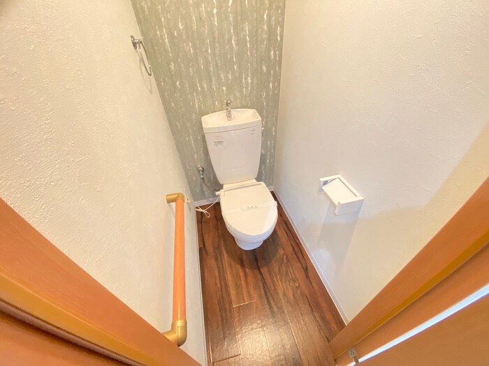 物件内観写真15　(トイレ)