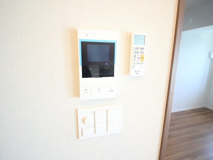 物件内観写真21　(廊下)