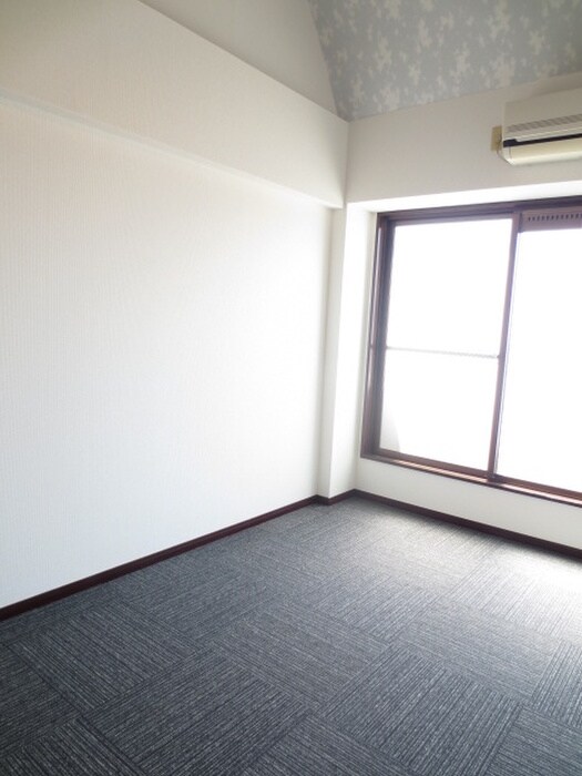 物件内観写真11　(居室)