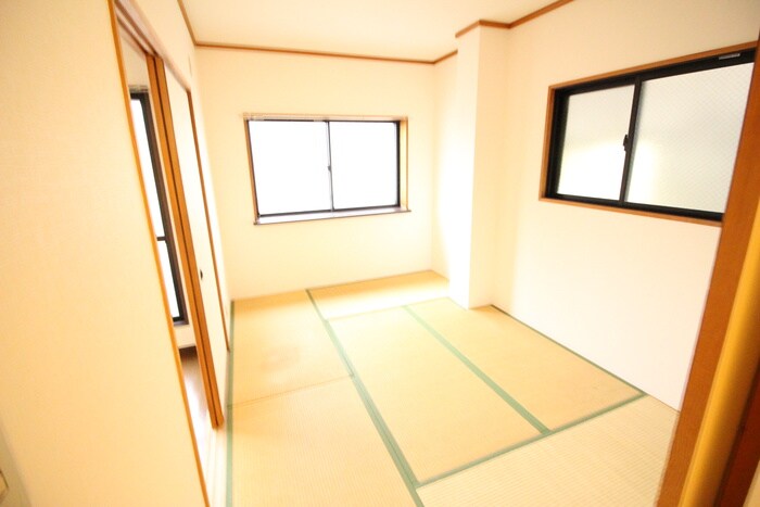 物件内観写真8　(居室)