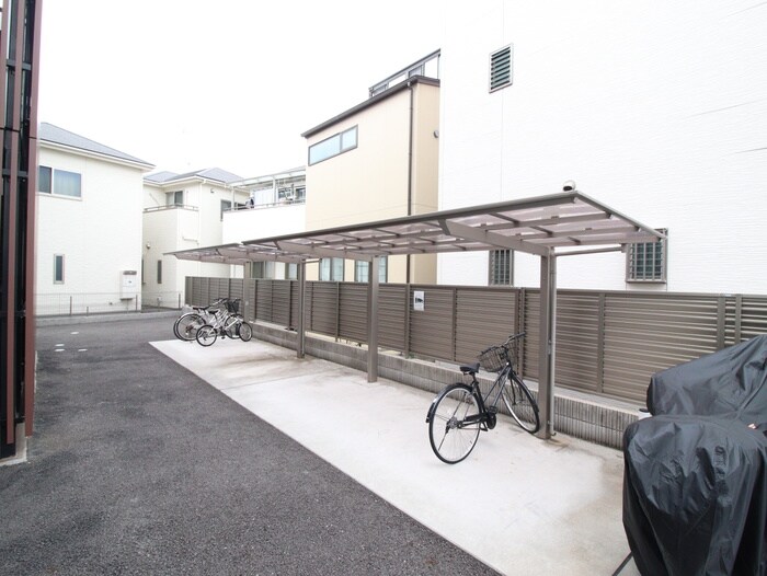 物件外観写真5　(駐輪場)
