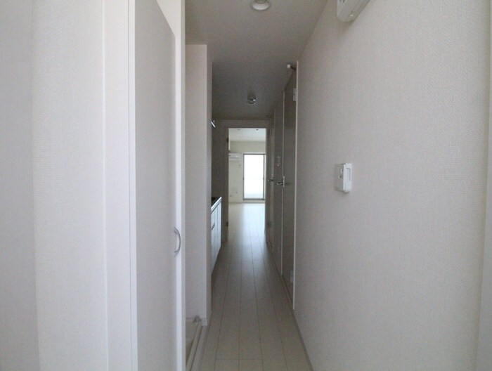 物件内観写真17　(廊下)