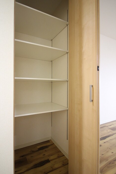 物件内観写真20　(収納)