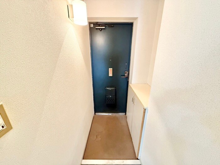 物件内観写真16　(玄関)