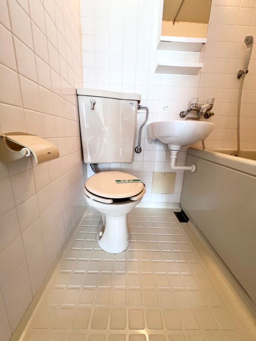 物件内観写真12　(トイレ)