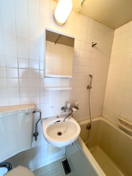 物件内観写真13　(洗面)