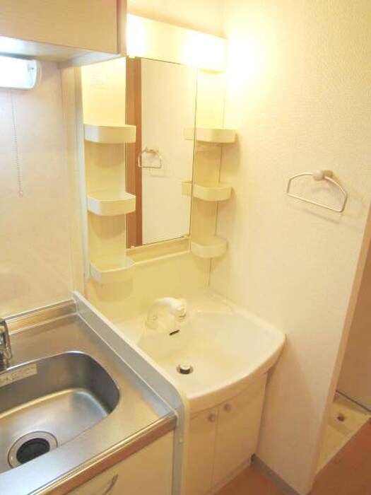 物件内観写真9　(洗面)