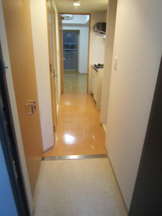 物件内観写真15　(玄関)