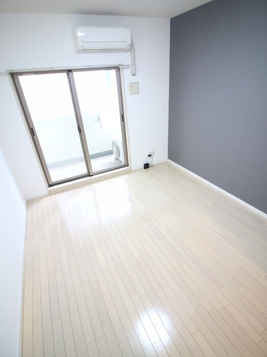 物件内観写真12　(居室)