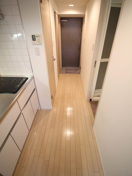 物件内観写真14　(玄関)