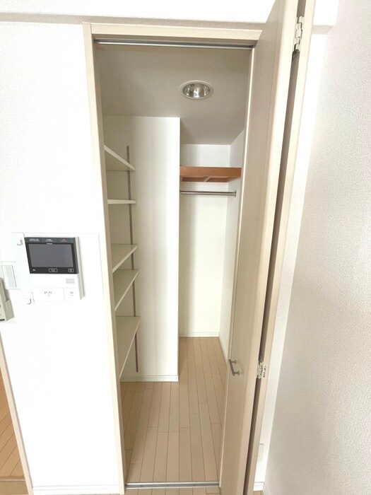 物件内観写真14　(収納)