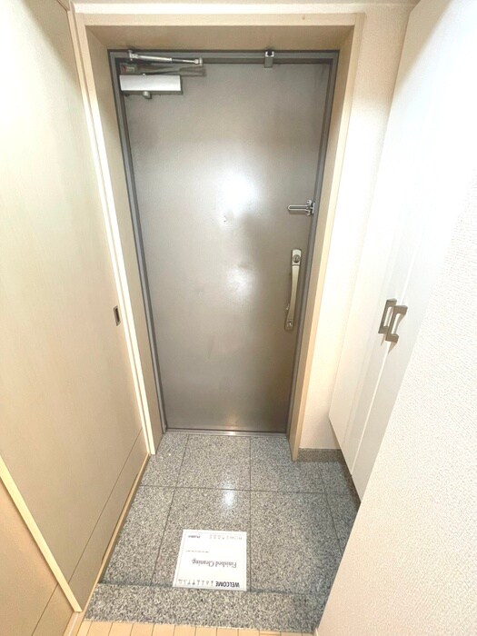 物件内観写真15　(玄関)