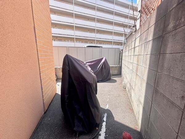 バイク置き場