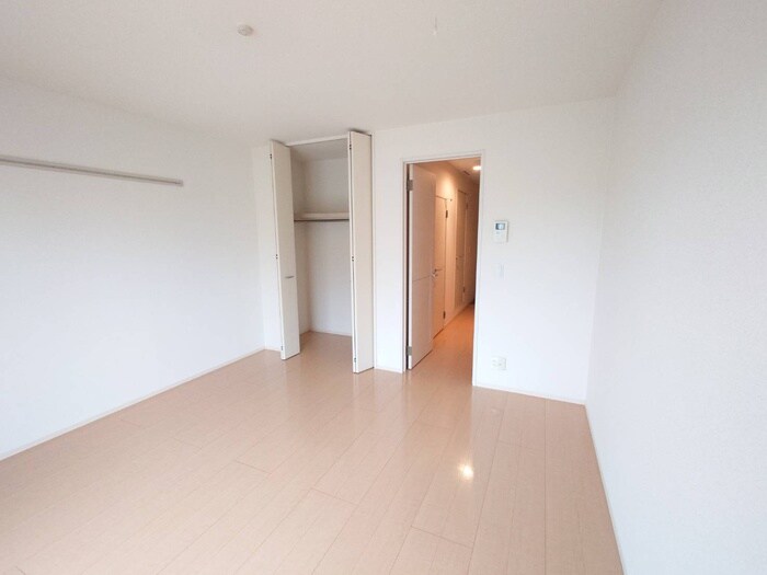 物件内観写真4　(居室)