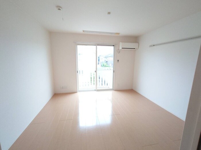 物件内観写真5　(居室)