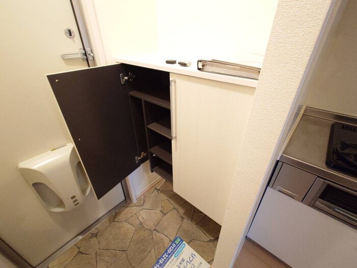 物件内観写真17　(靴箱)