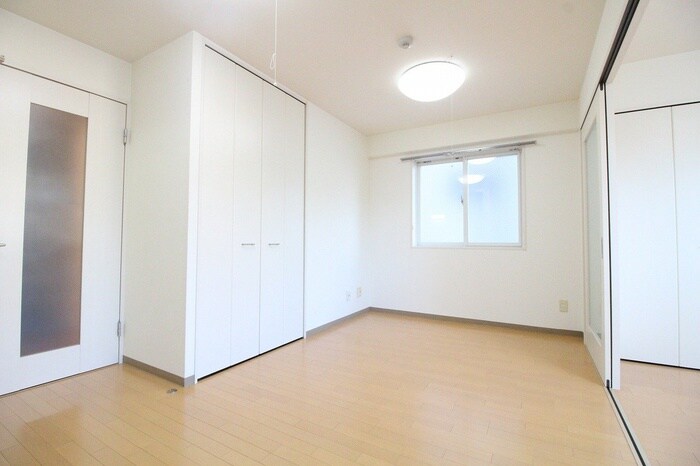 物件内観写真5　(居室)