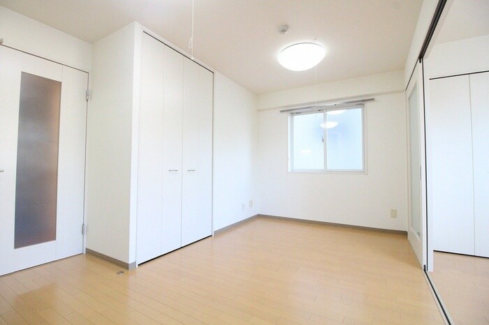 物件内観写真5　(居室)