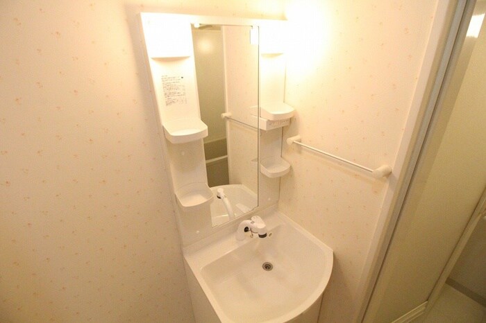 物件内観写真11　(洗面)