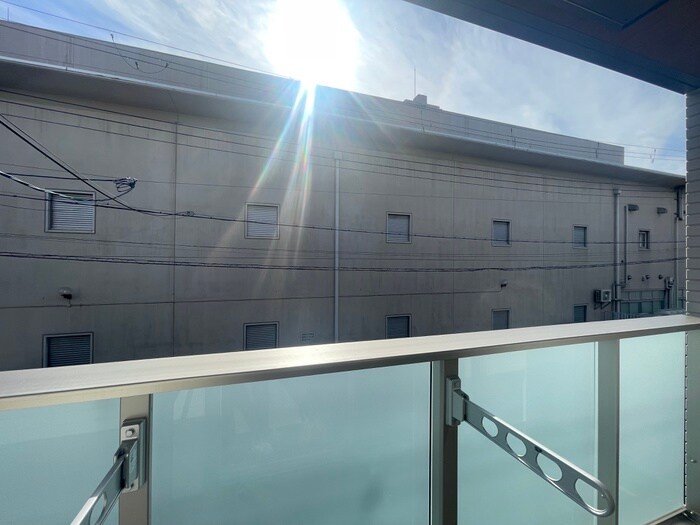 物件内観写真14　(室内からの展望)